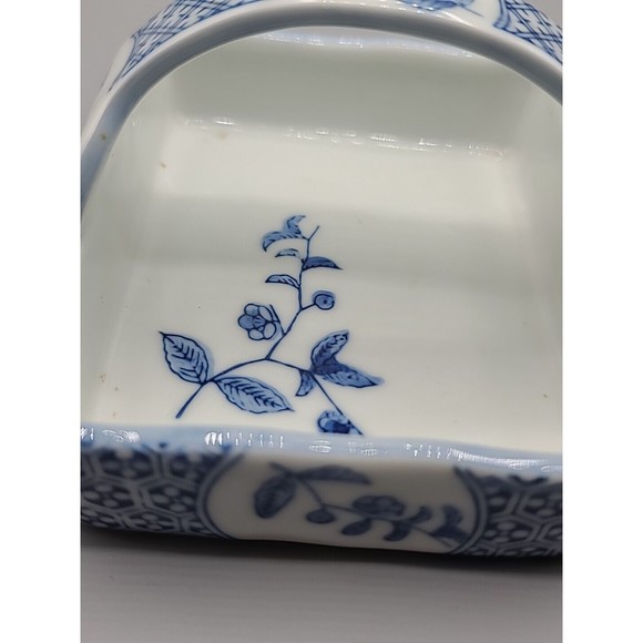 Fitz & Floyd Japan Square Trinket Basket Blue and White With Flowers Handle - Picture 6 of 13